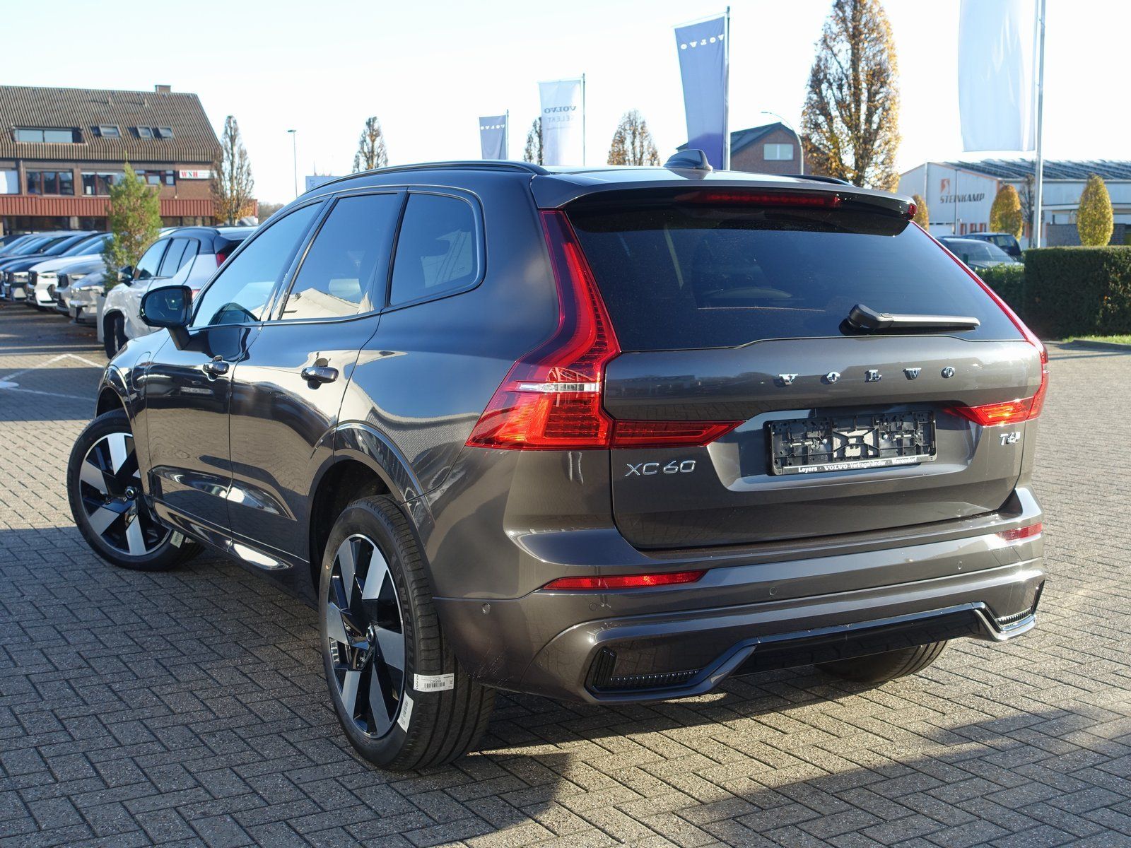 Volvo XC60 Plus T6 AWD Plug-in Hybrid/360°Cam/AHK/BLIS