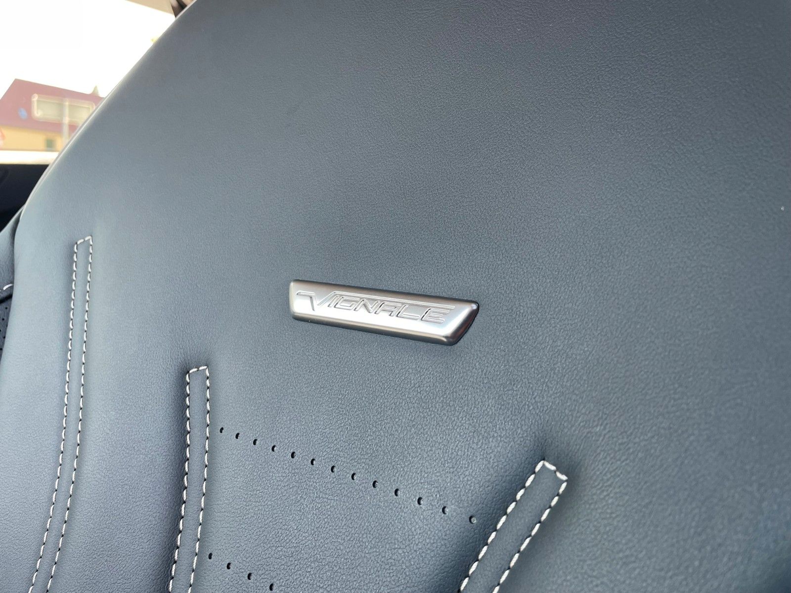 Ford Kuga FHEV Vignale - Samsaru's Car Outlet