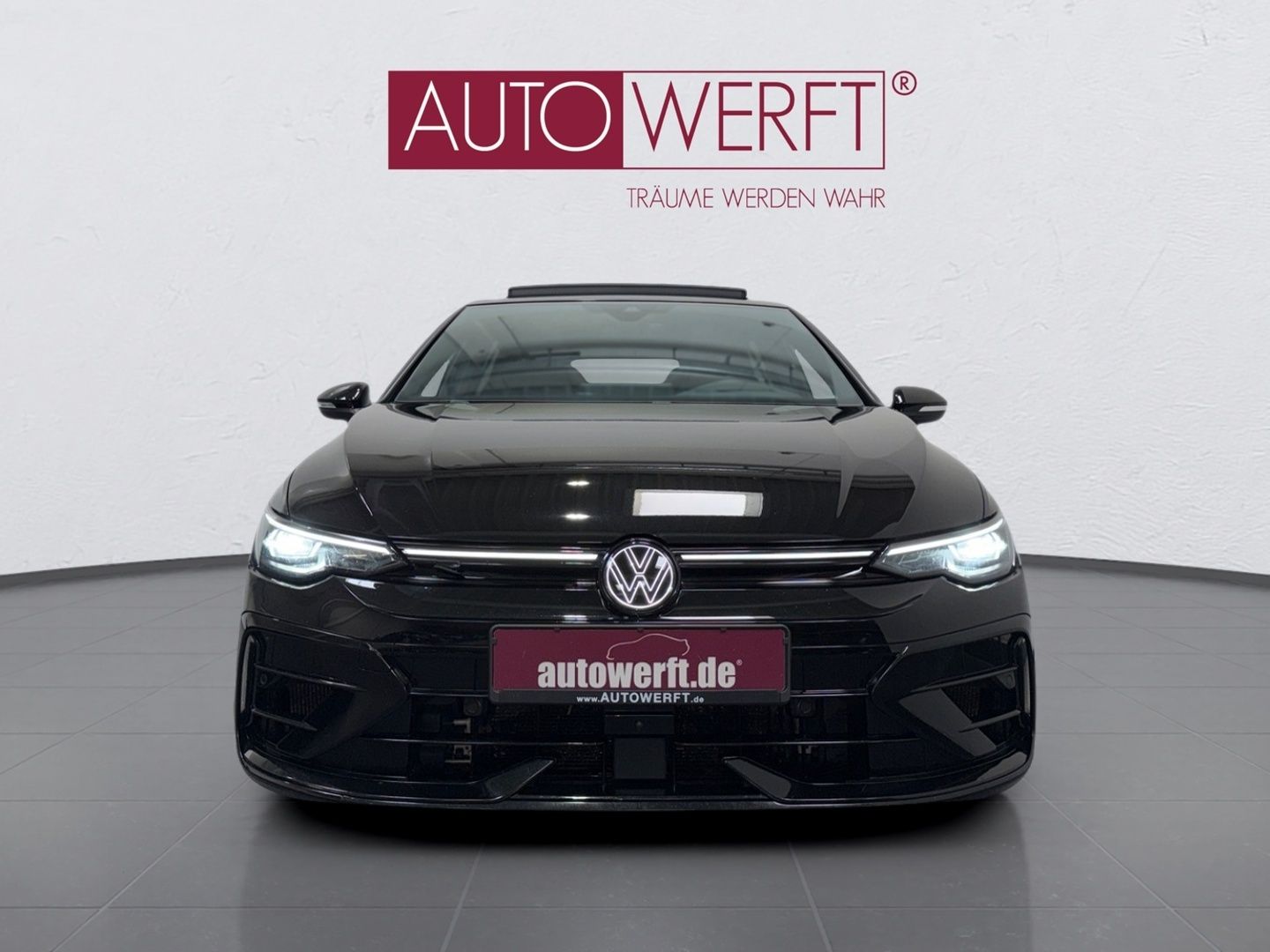 Volkswagen Golf R 4M FACELIFT AKRAPOVIC BLACK LEDER HEAD 36