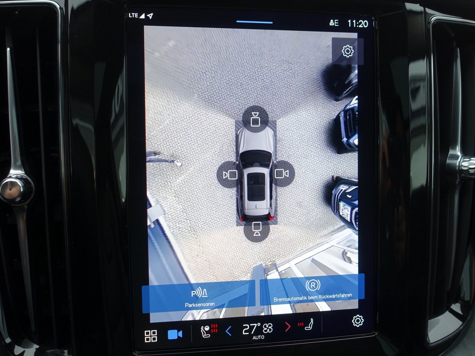 Volvo XC60 Ultra T8 AWD/Massage/Pano/360°/B&W/AHK