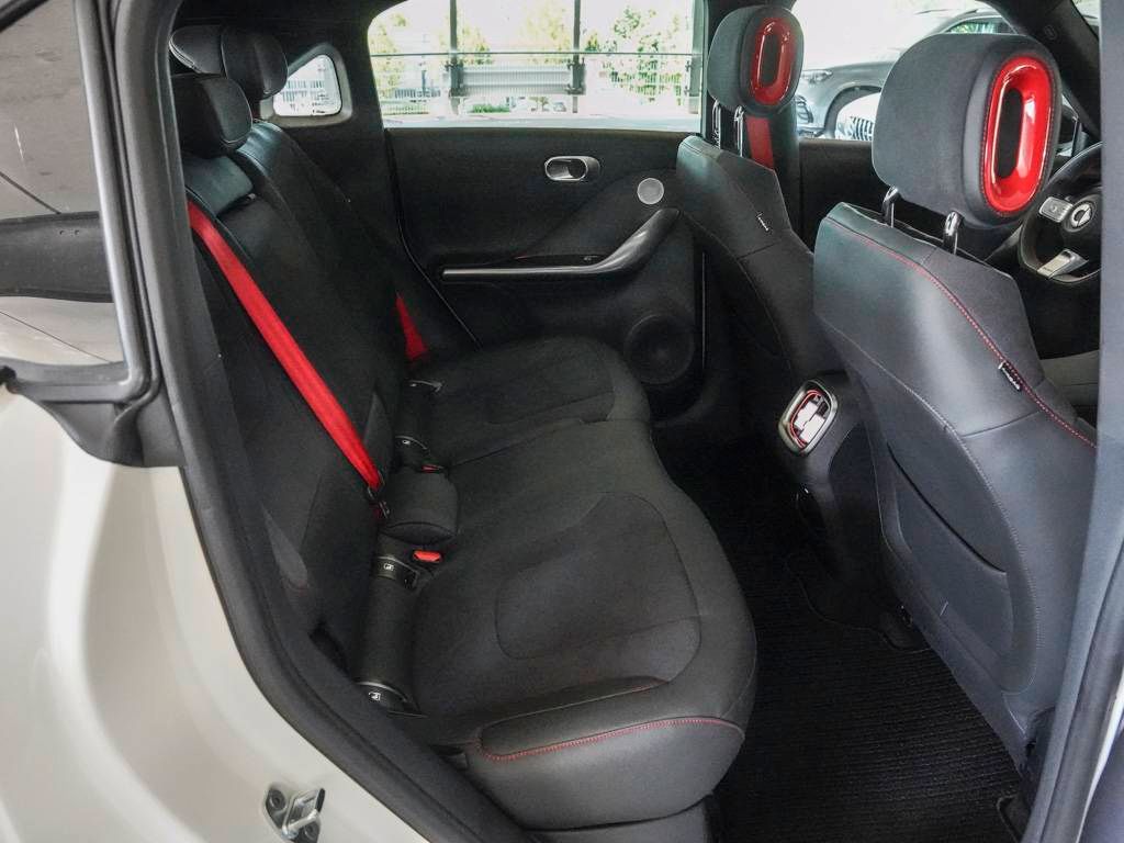 Smart #1 BRABUS-PANO-MEMORY-HEAD-UP-LED-KAM-SOUND