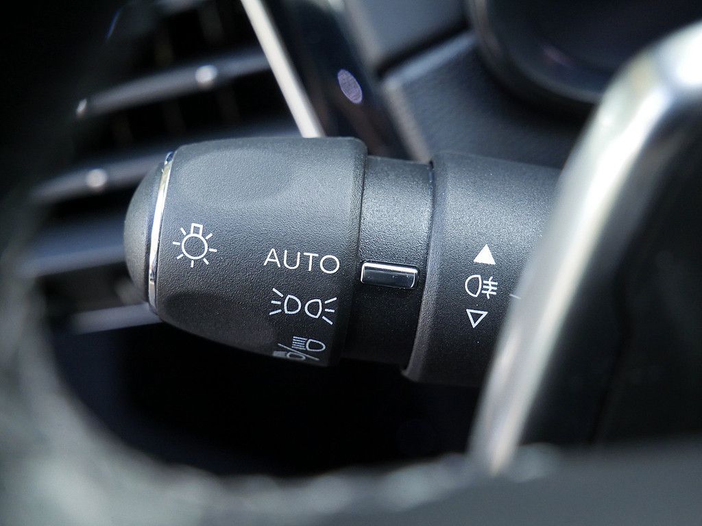 DS Automobiles DS 7 Crossback Opera BlueHDi 130 LED PANO 360°