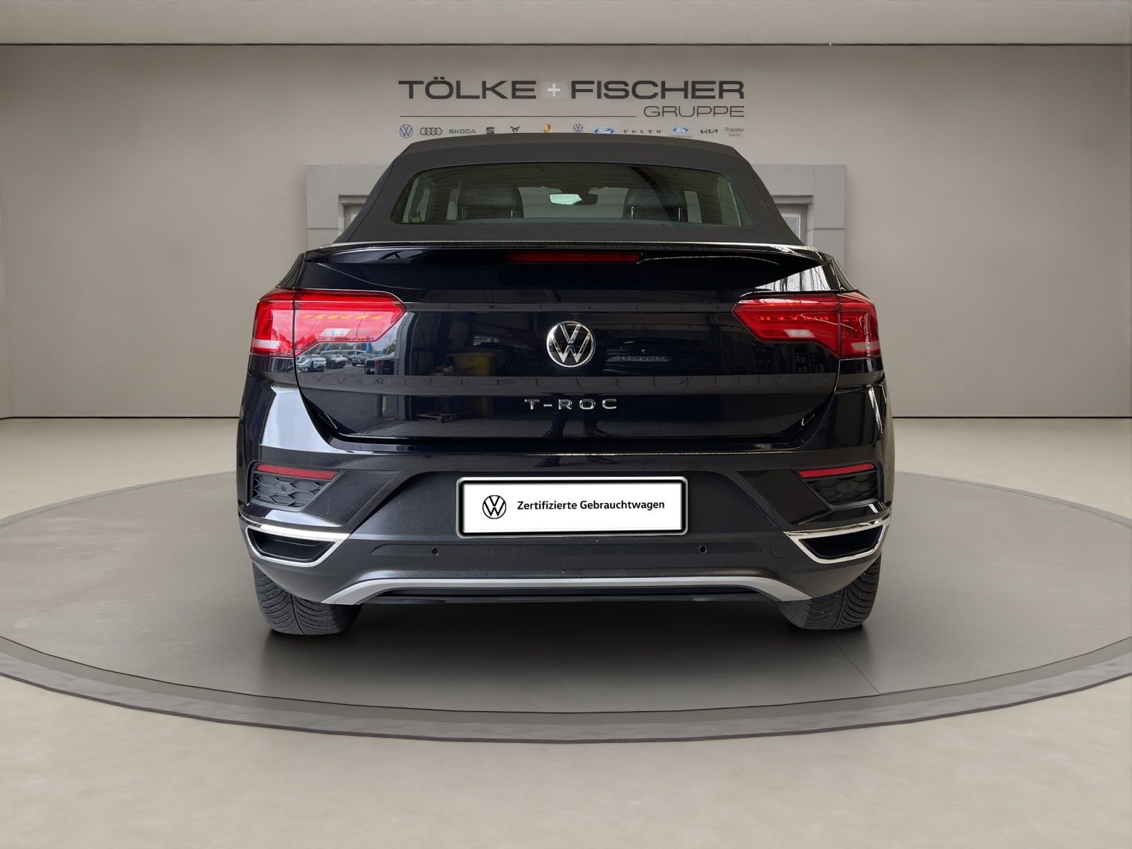 Volkswagen T-Roc 1.5 TSI Style - Samsaru's Car Outlet