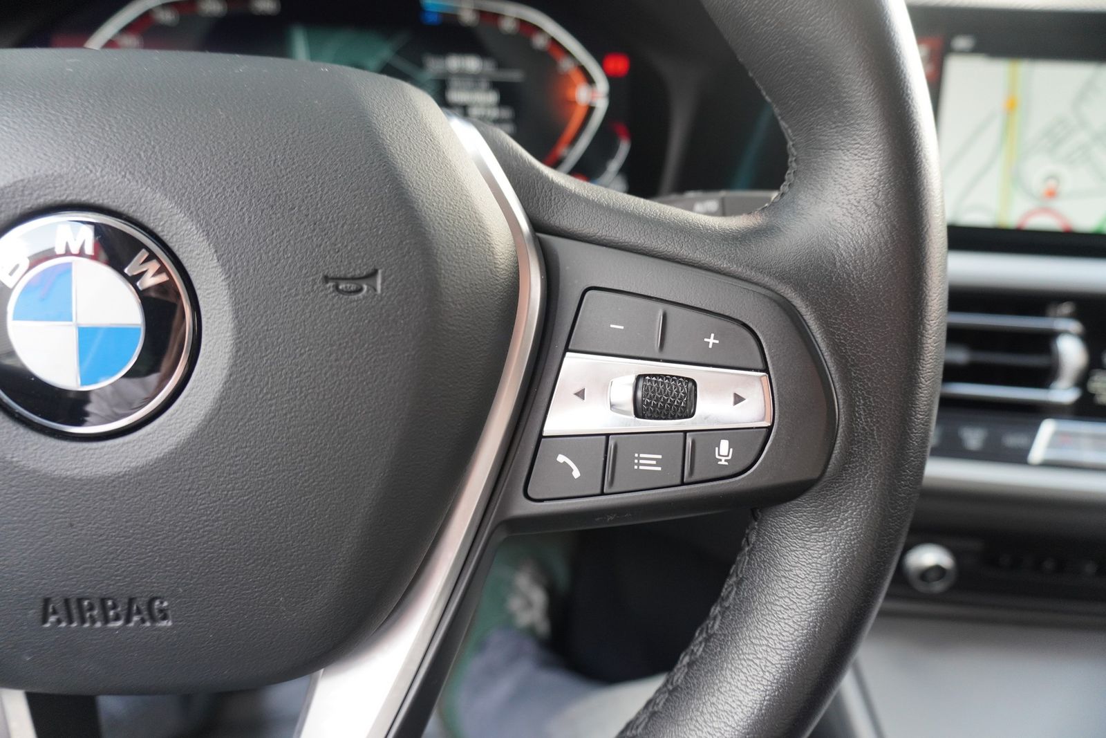 BMW 320d Touring Aut. - Samsaru's Car Outlet