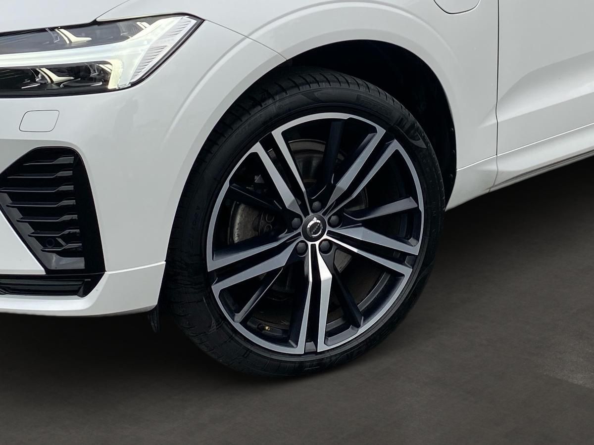 Volvo XC60 T8 R Design Plug-In AWD AHK Standhzg.