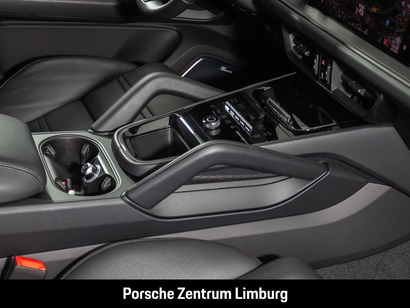 Porsche Cayenne E-Hybrid Coupe Black Edition Burmester