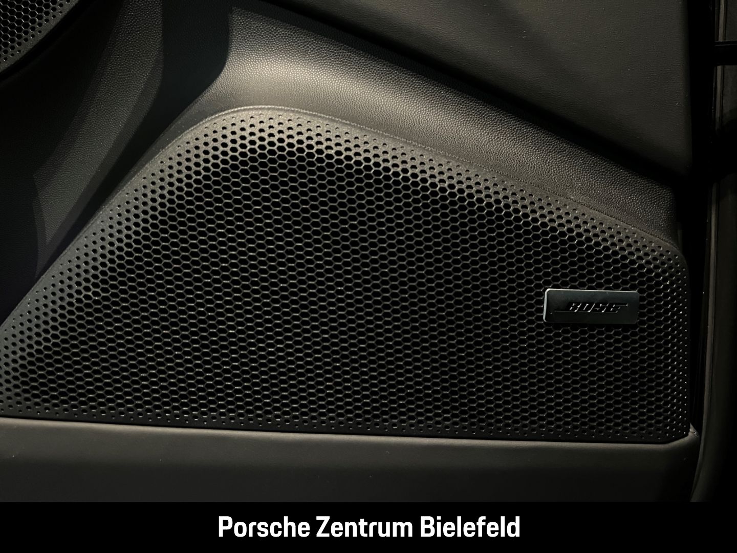 Porsche Macan Turbo BOSE Surround-View Abstandstempomat