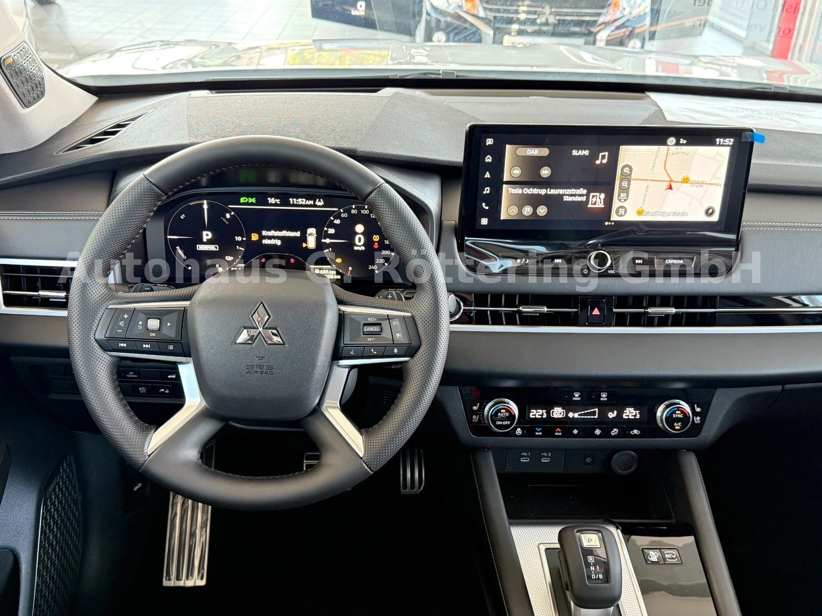 Mitsubishi Outlander Top 4WD PHEV Leder LED 4xSHZ 360° HUD