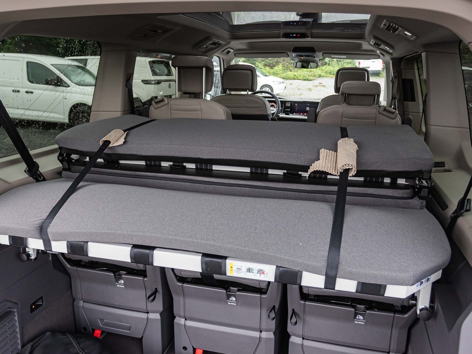 Volkswagen T7 Multivan Edition 2.0l 150kW TSI | Pano | AHK