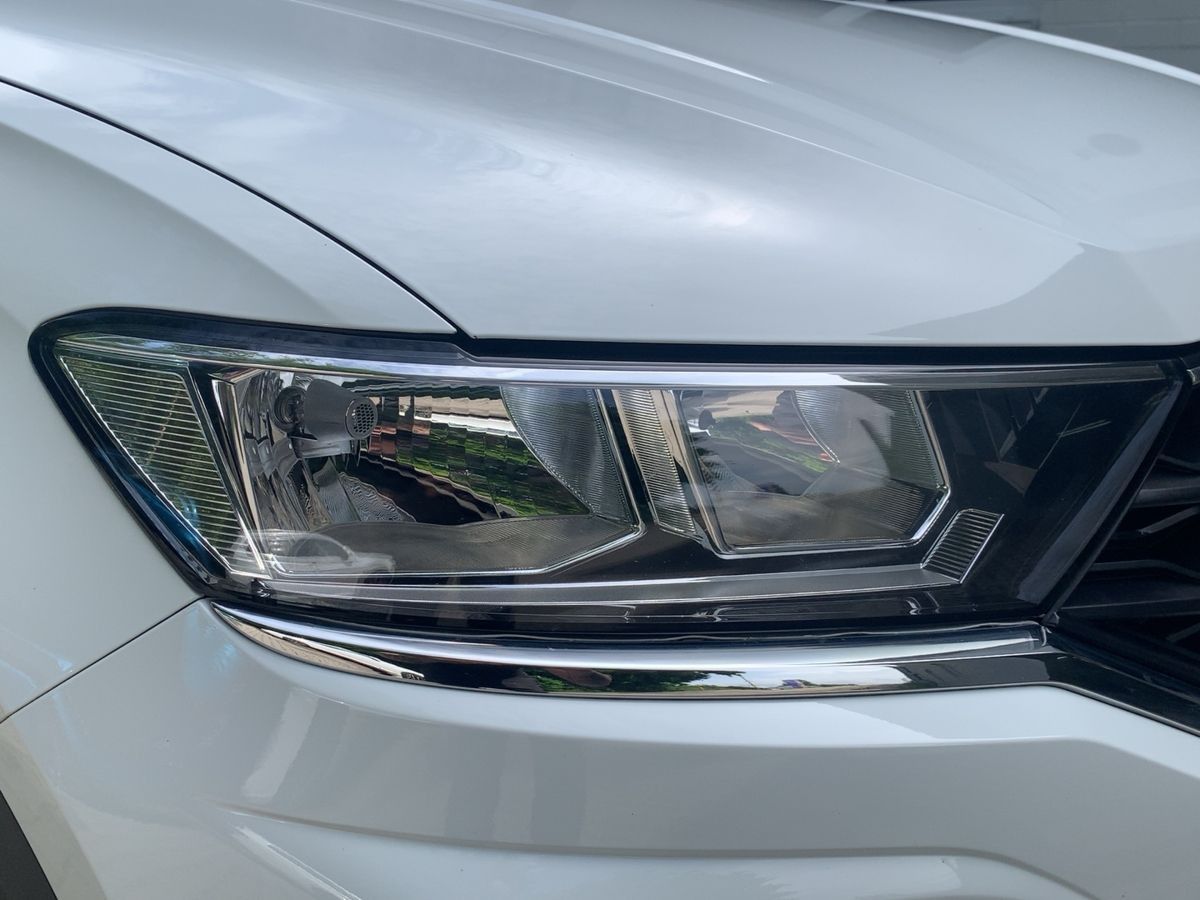 Volkswagen T-Roc 1.0 TSI - Samsaru's Car Outlet