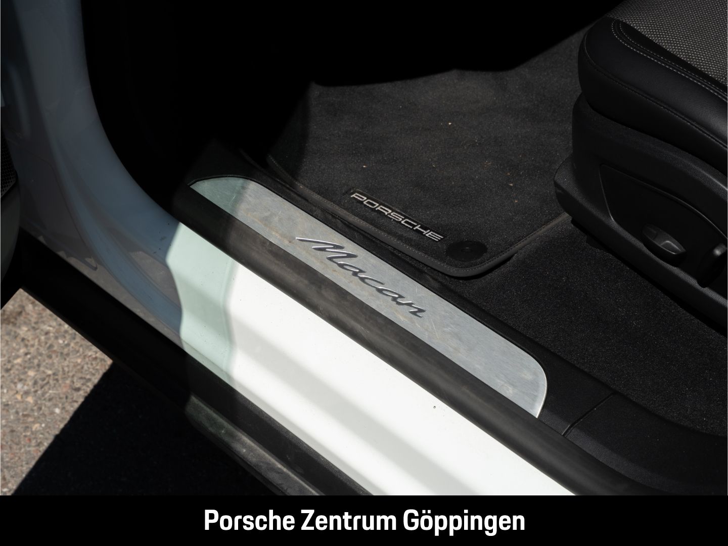 Porsche Macan BOSE InnoDrive LED-Matrix Panoramadach
