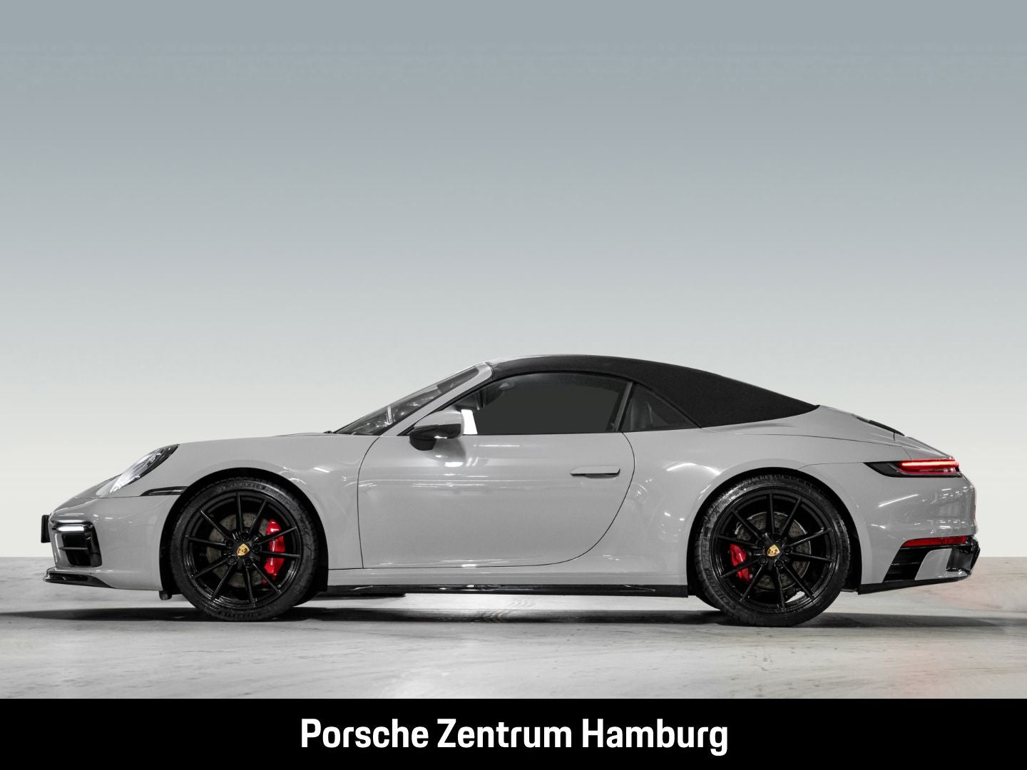 Porsche 992 (911) Carrera 4S Cabriolet Sportabgas BOSE