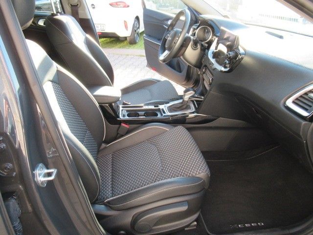 Kia XCeed Spirit Plug-in Hybrid - Samsaru's Car Outlet