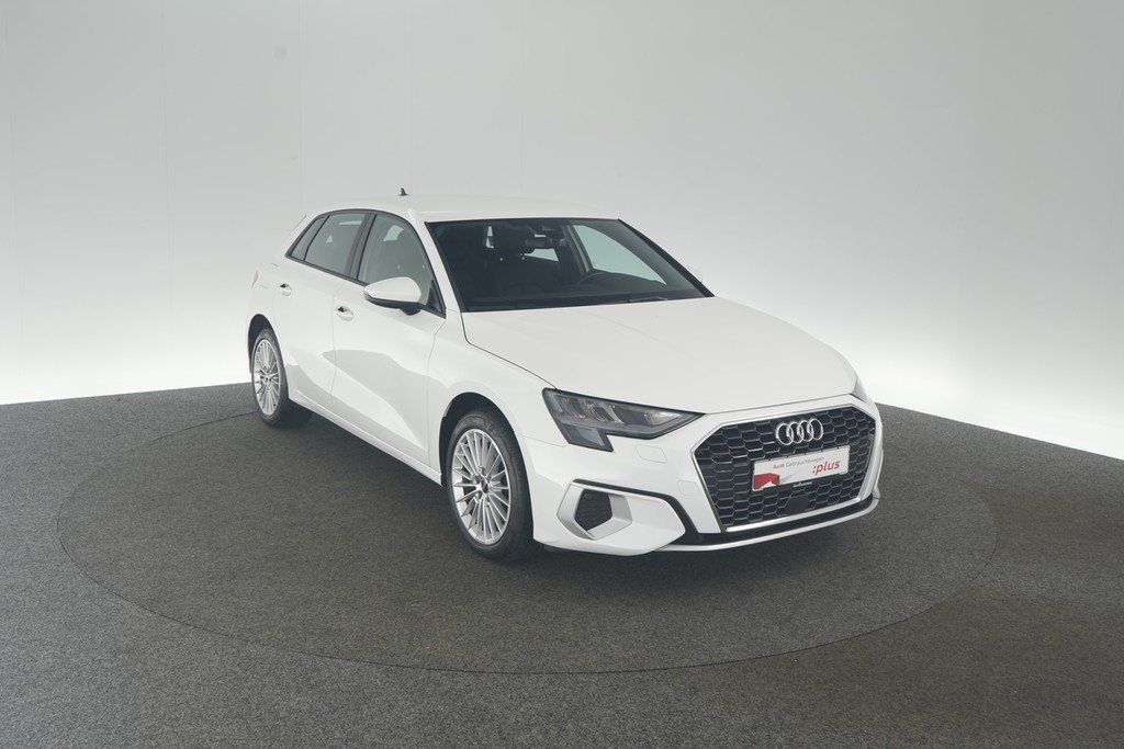 Audi A3 Sportb. 40 TFSIe S tronic advanced Navi