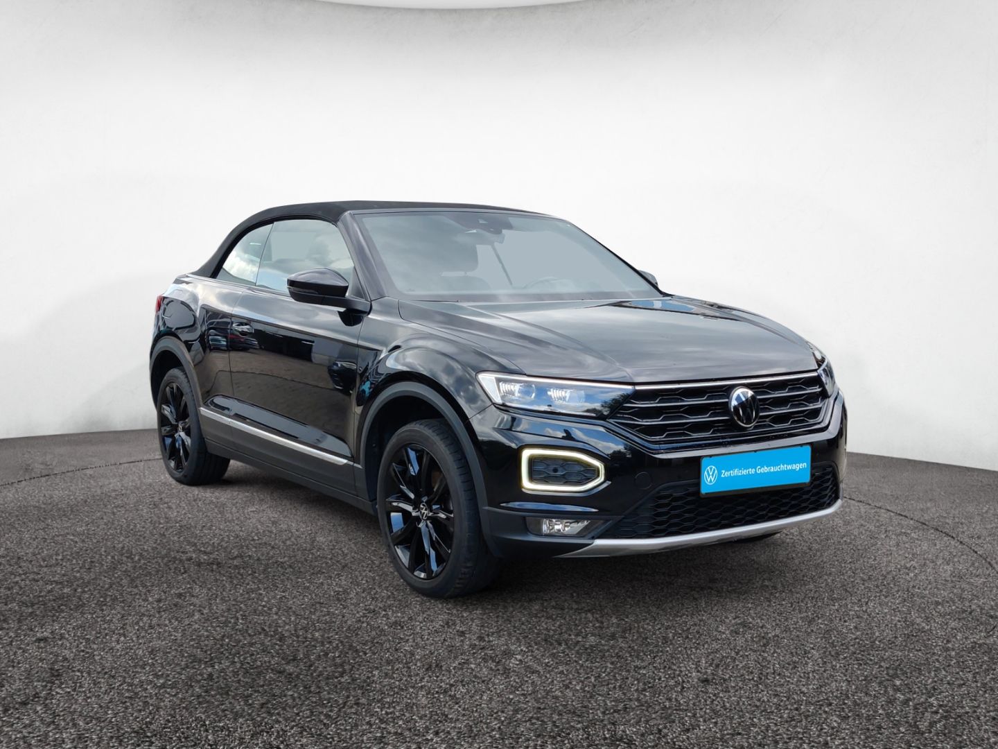 Volkswagen T-Roc Cabriolet 1.0 TSI Style - Samsaru's Car Outlet