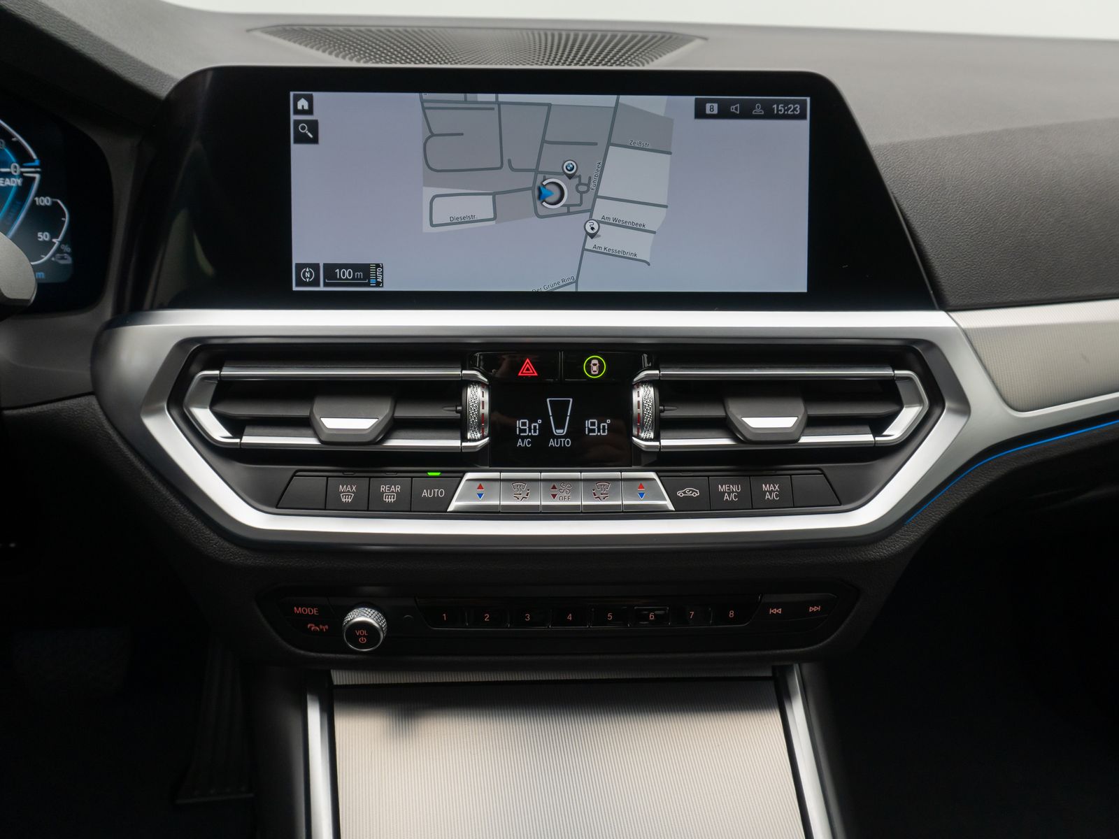 BMW 330e Sport Line - Samsaru's Car Outlet