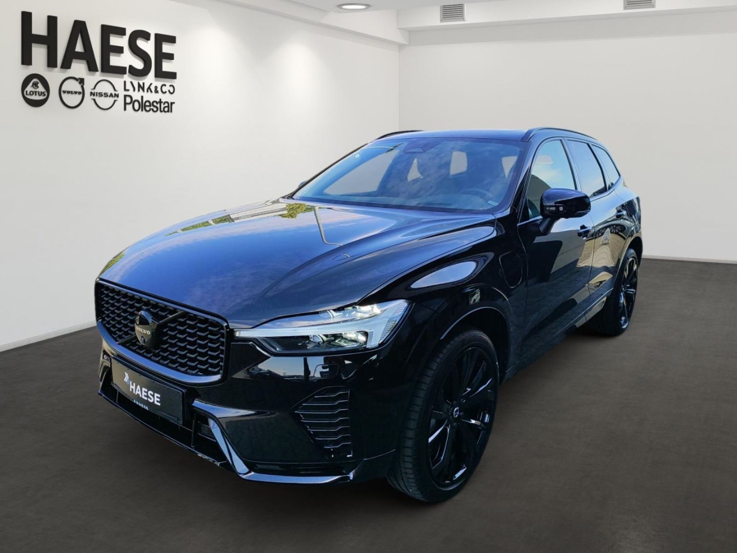 Volvo XC60 T8 Ultra Black Edition Recharge Plug-In Hyb - Samsaru's Car Outlet