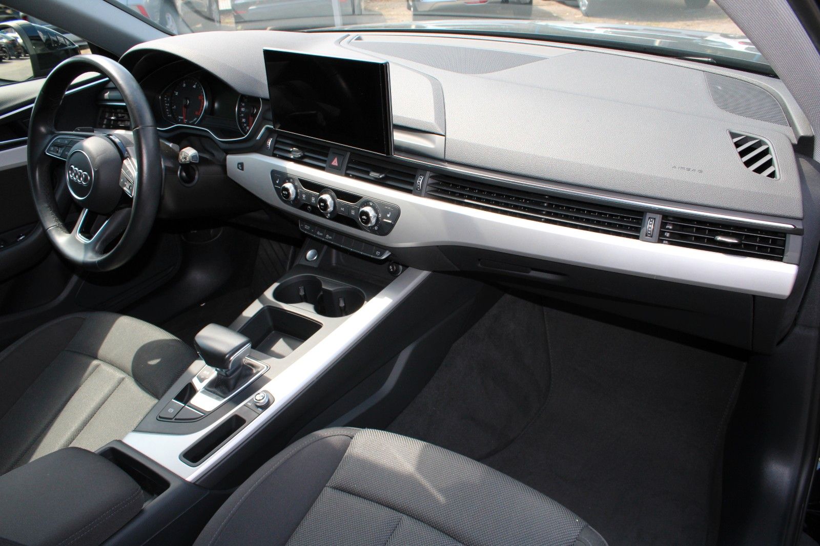 Audi A4 Avant 40 TDI - Samsaru's Car Outlet