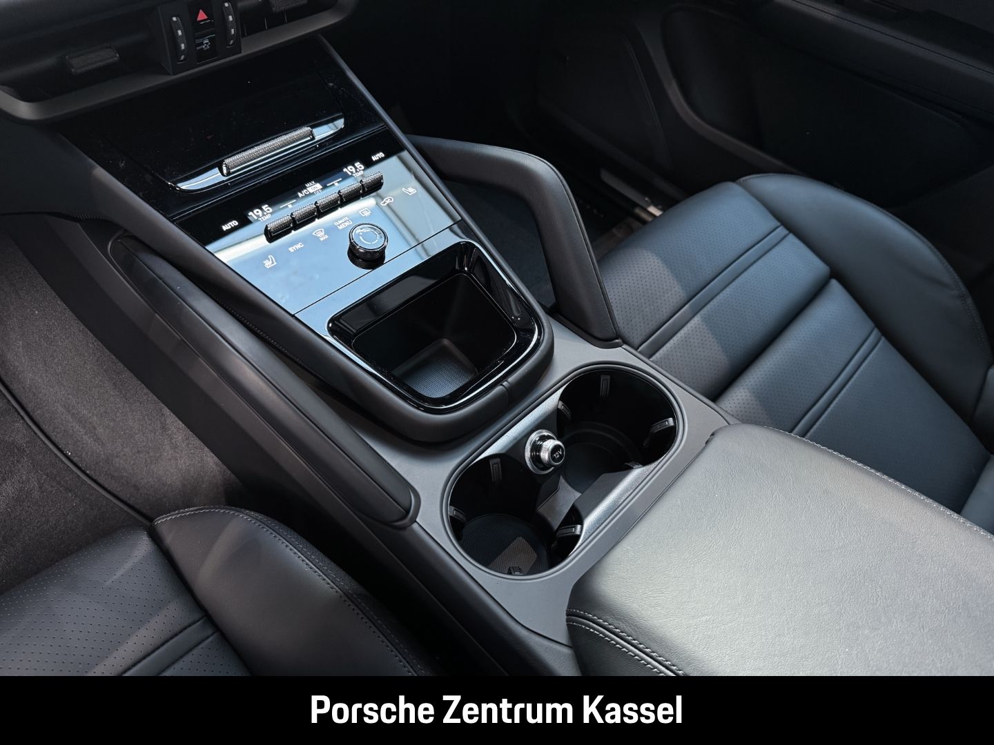 Porsche Cayenne E-Hybrid Coupe Matrix LED