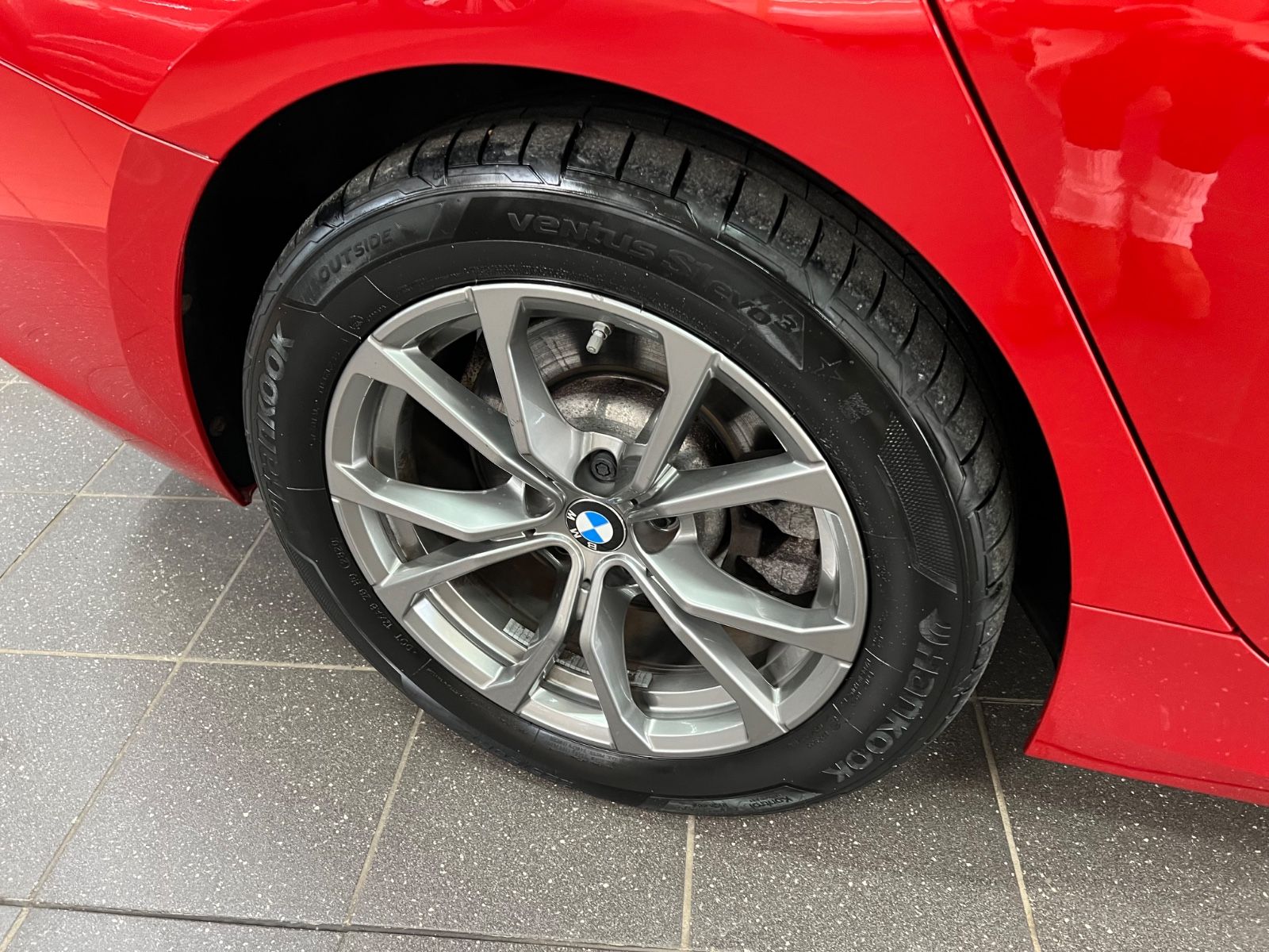 BMW 330 e Lim. Luxury Line 3D+HuD+Laser+Dashcam uvm.