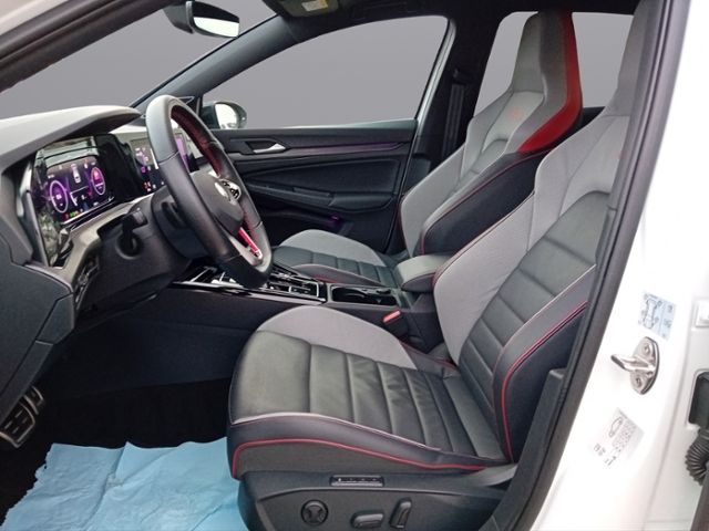 Volkswagen Golf VIII 2.0 TSI GTI Clubsport Black - Samsaru's Car Outlet