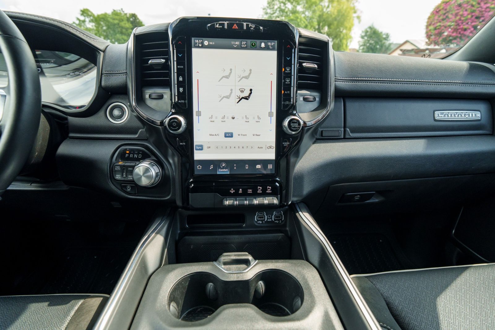 Dodge RAM5.7Laramie E-Torque/LPG/Navi/360*Dig-T/Pano