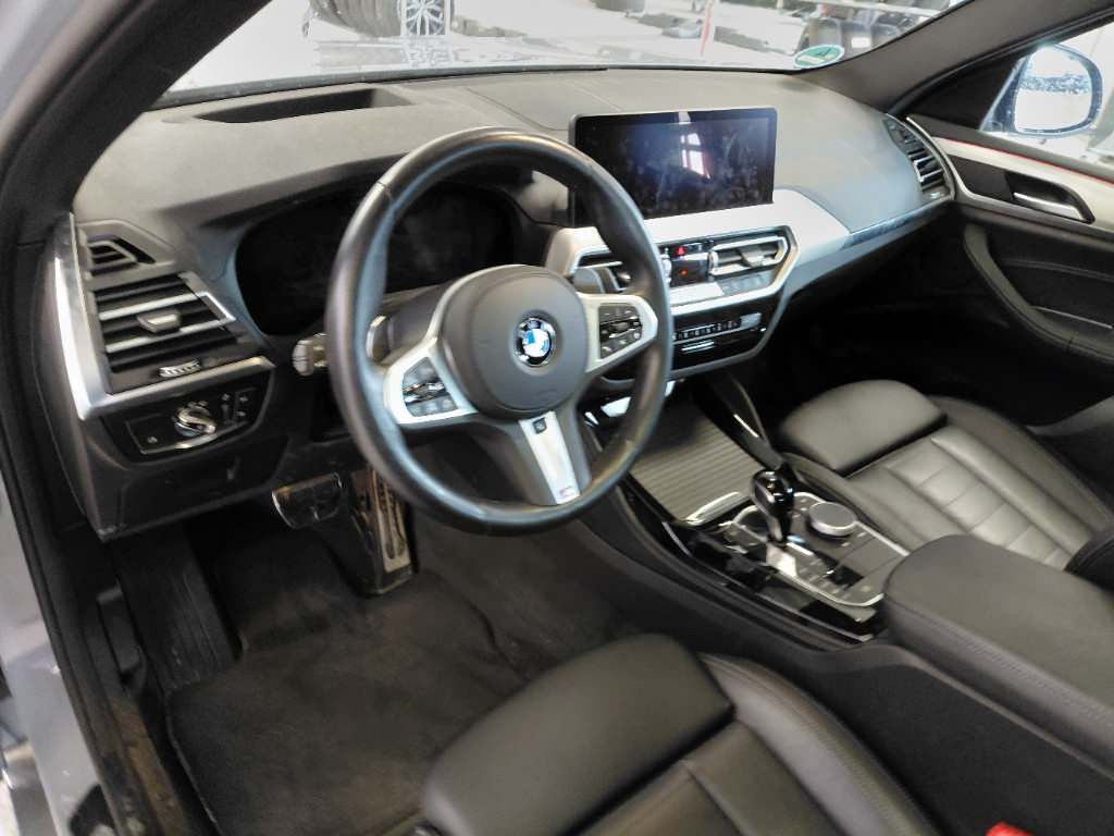 BMW X4 30d xDrive M Sport AHK/HEADUP/SITZLÜFTUNG/PAN