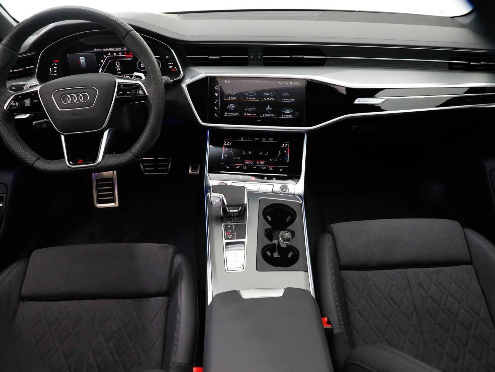 Audi RS 6 Avant AHK Matrix B&O Pano HUD RS-Dynamik
