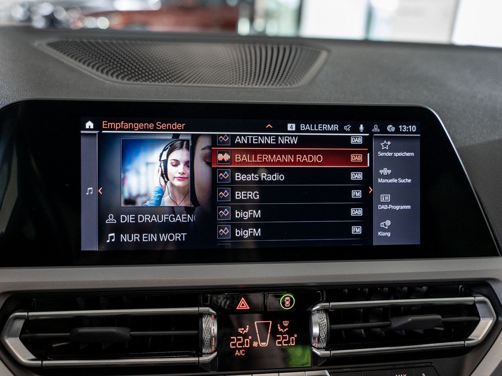 BMW 320i Touring Advantage - Samsaru's Car Outlet