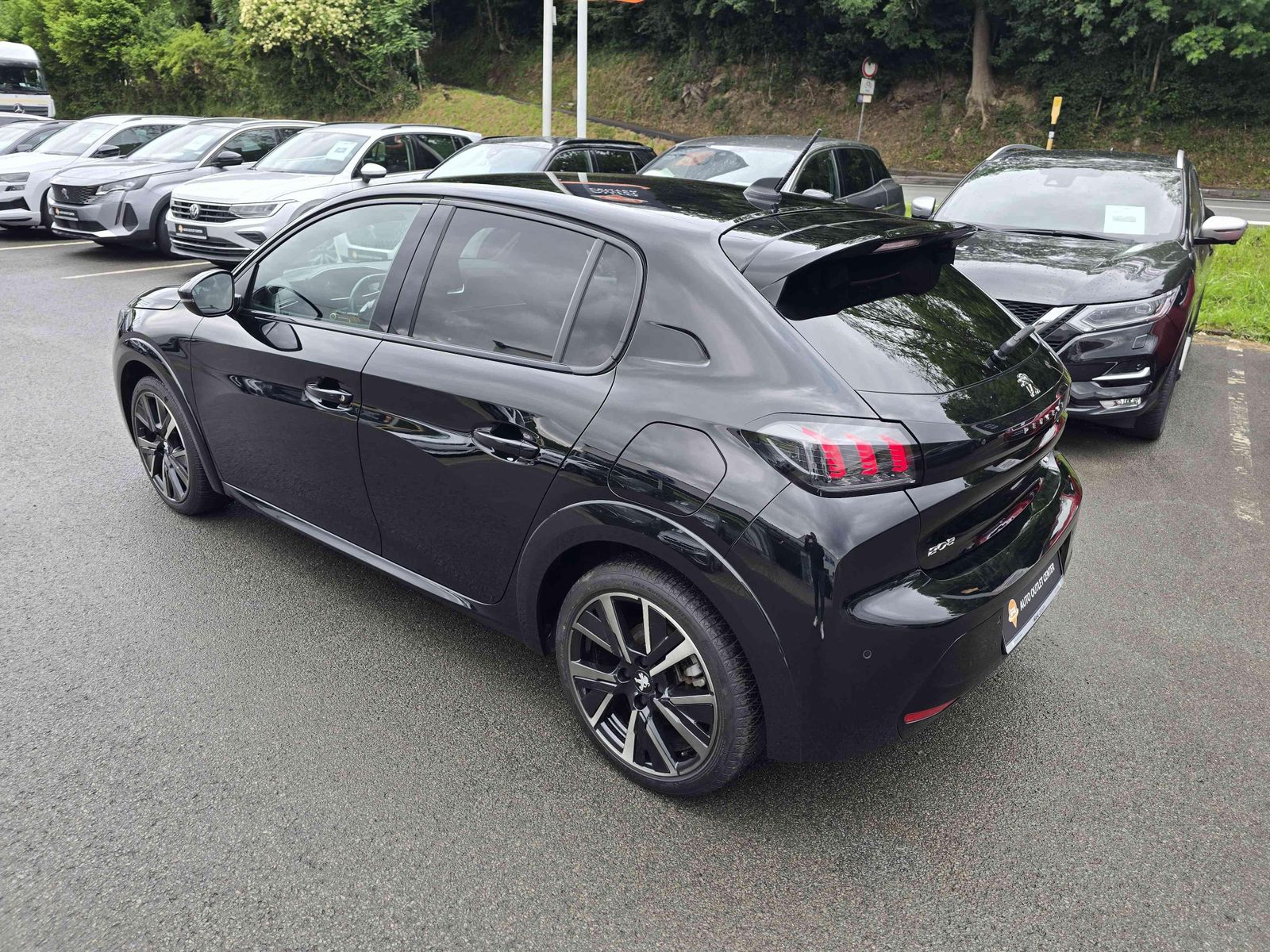 Peugeot 208 GT - Samsaru's Car Outlet