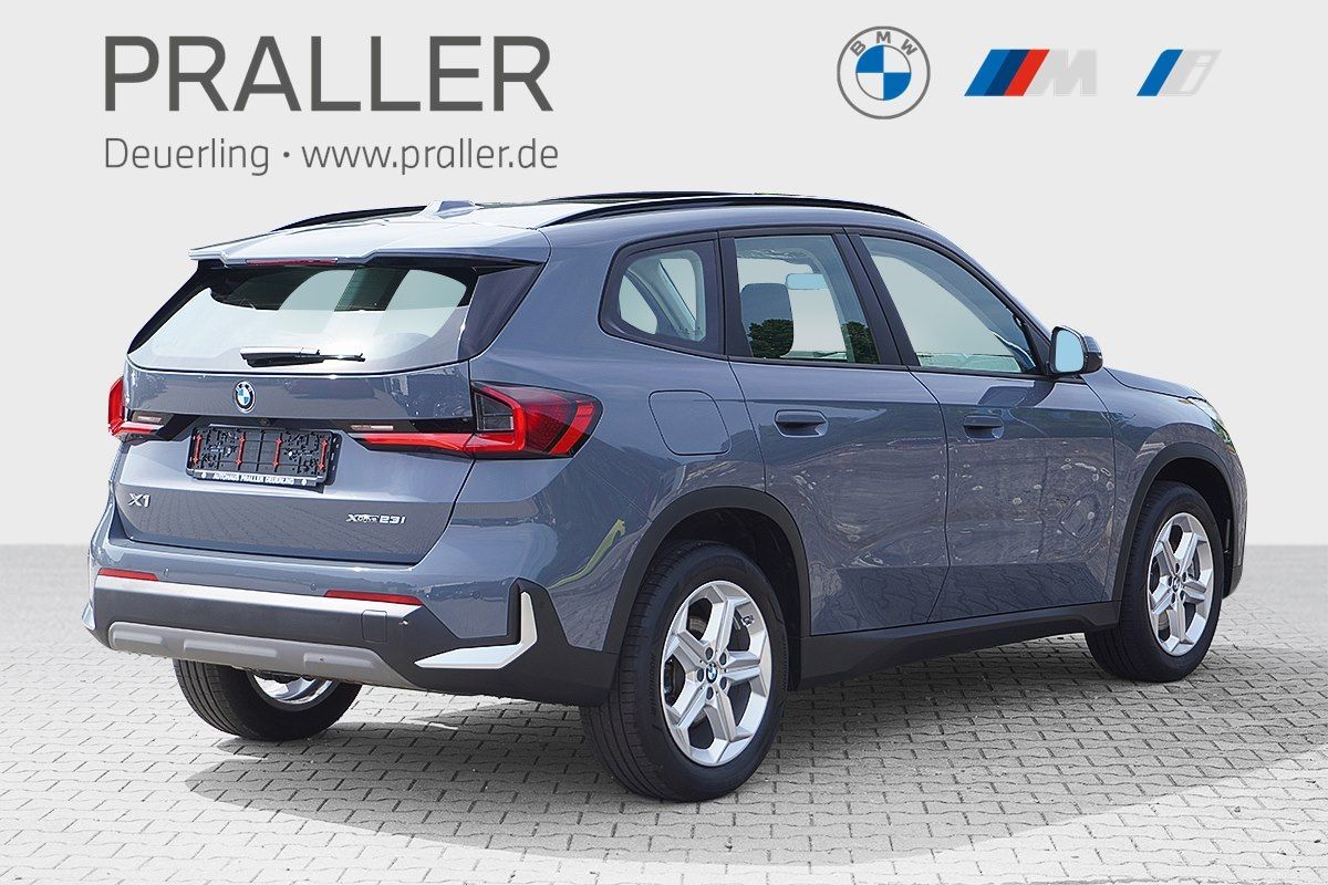 BMW X1 xDrive23i - Samsaru's Car Outlet