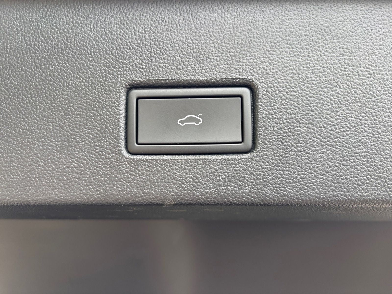 Volkswagen T-Roc 1.5 TSI DSG STYLE - Samsaru's Car Outlet