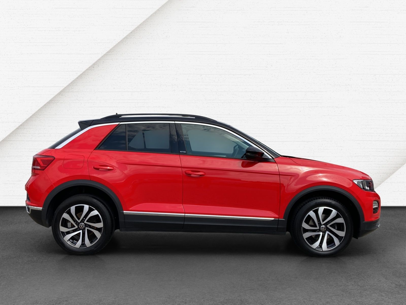 Volkswagen T-Roc TSI DSG Active - Samsaru's Car Outlet
