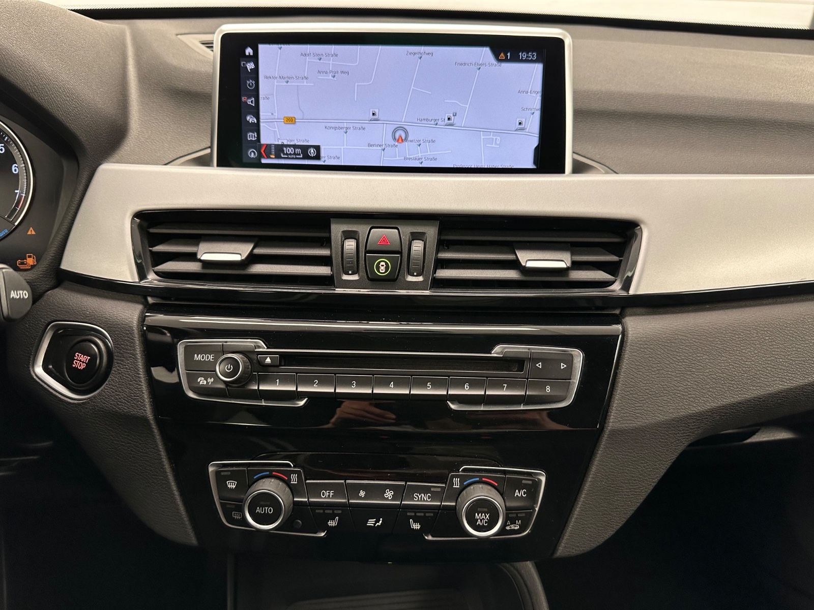 BMW X1 xDrive 25 e Hybrid - Samsaru's Car Outlet