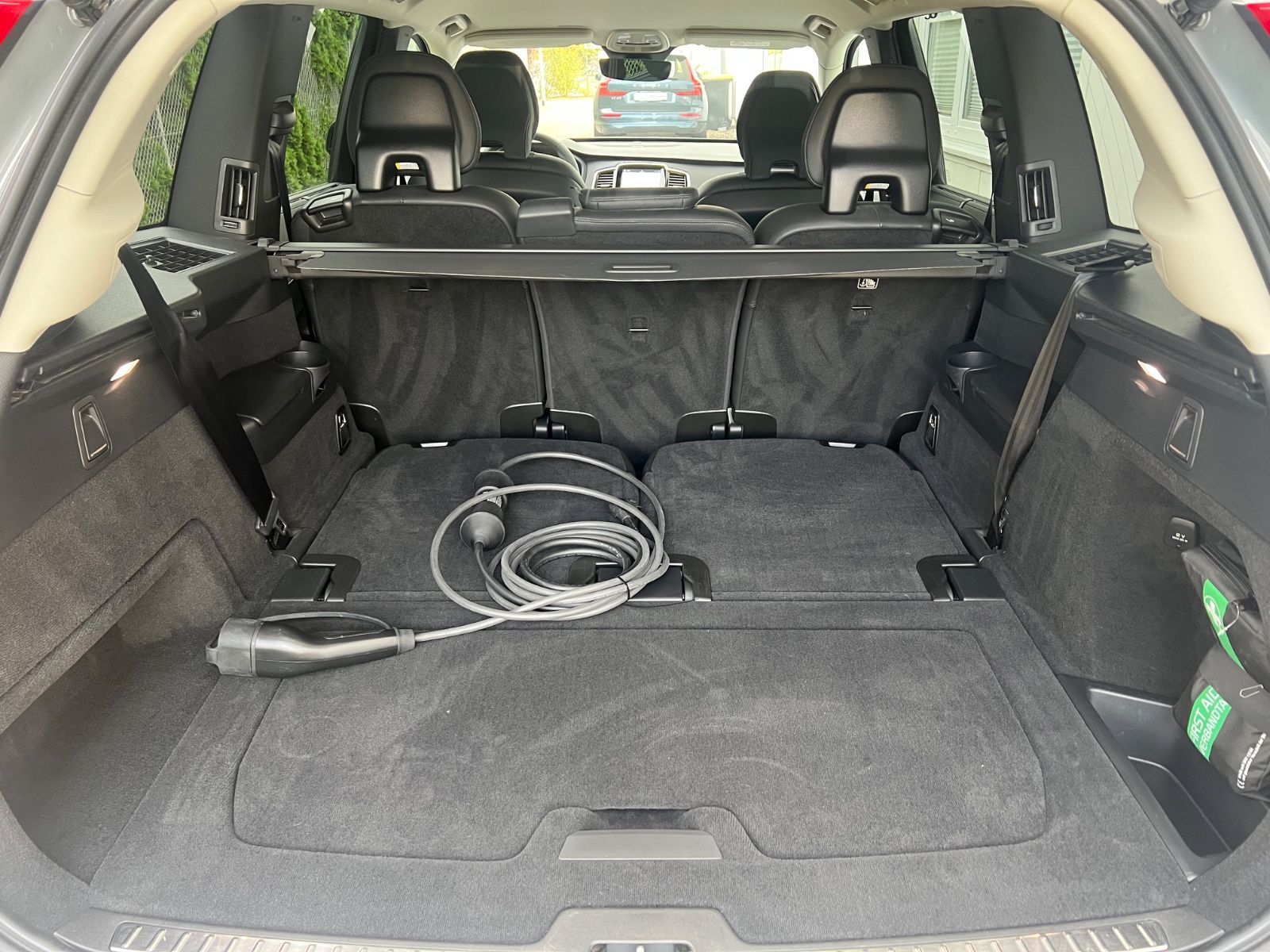 Volvo XC90 Recharge T8 AWD Plus Dark Autom. GARANTIE