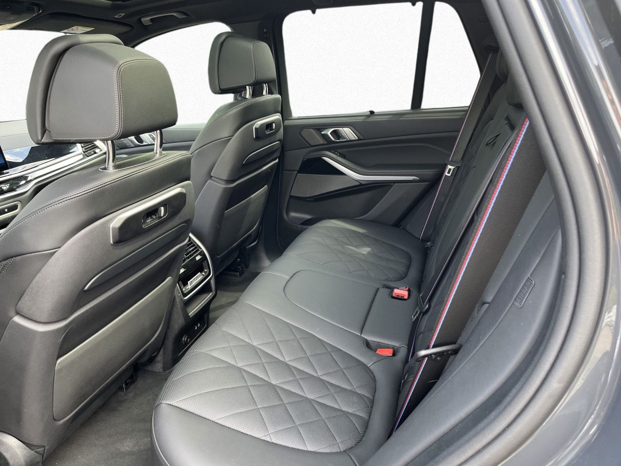 BMW X5 M60i xDri DA/PA-Pr,Pano,AHK,Leas.ab849,-/42M