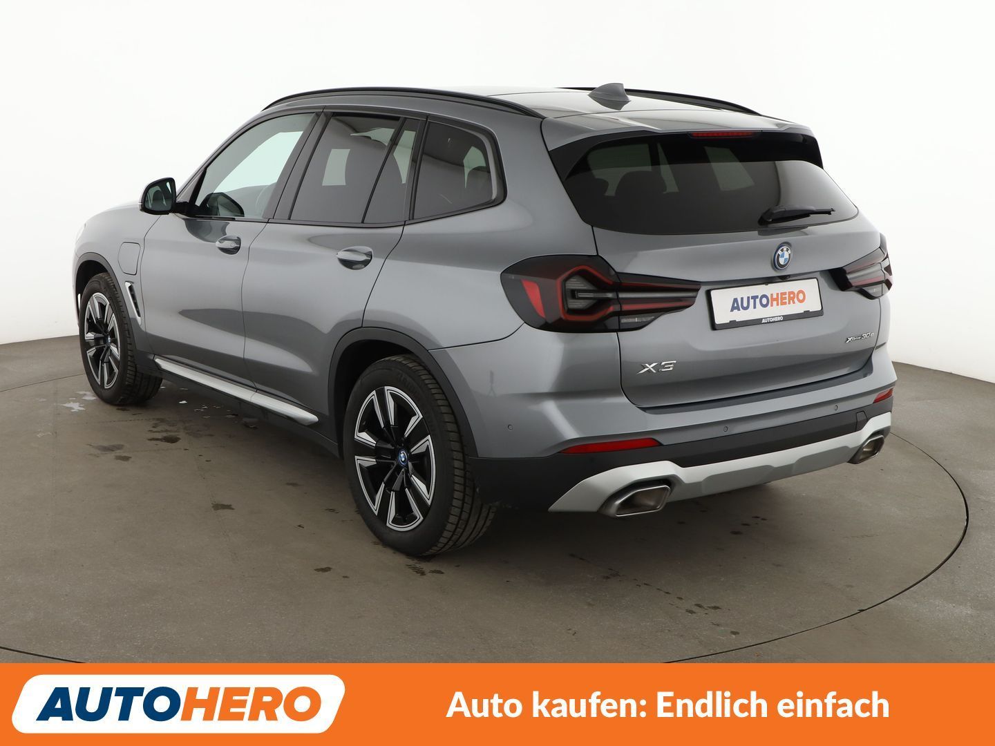 BMW X3 xDrive 30e Aut.*NAVI*TEMPO*PDC*SHZ*PANO*