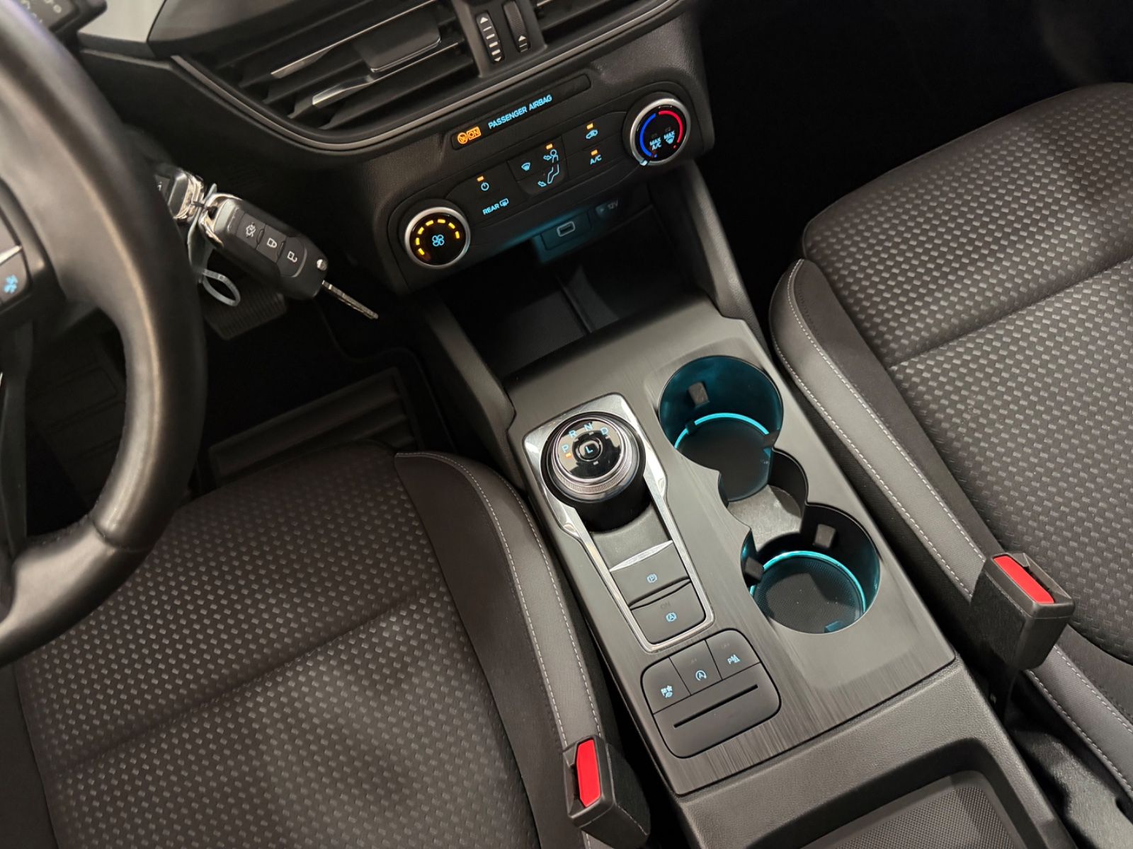 Ford Focus Turnier C&C*AUTOMATIK*KAMERA*TOT-W*ACC*