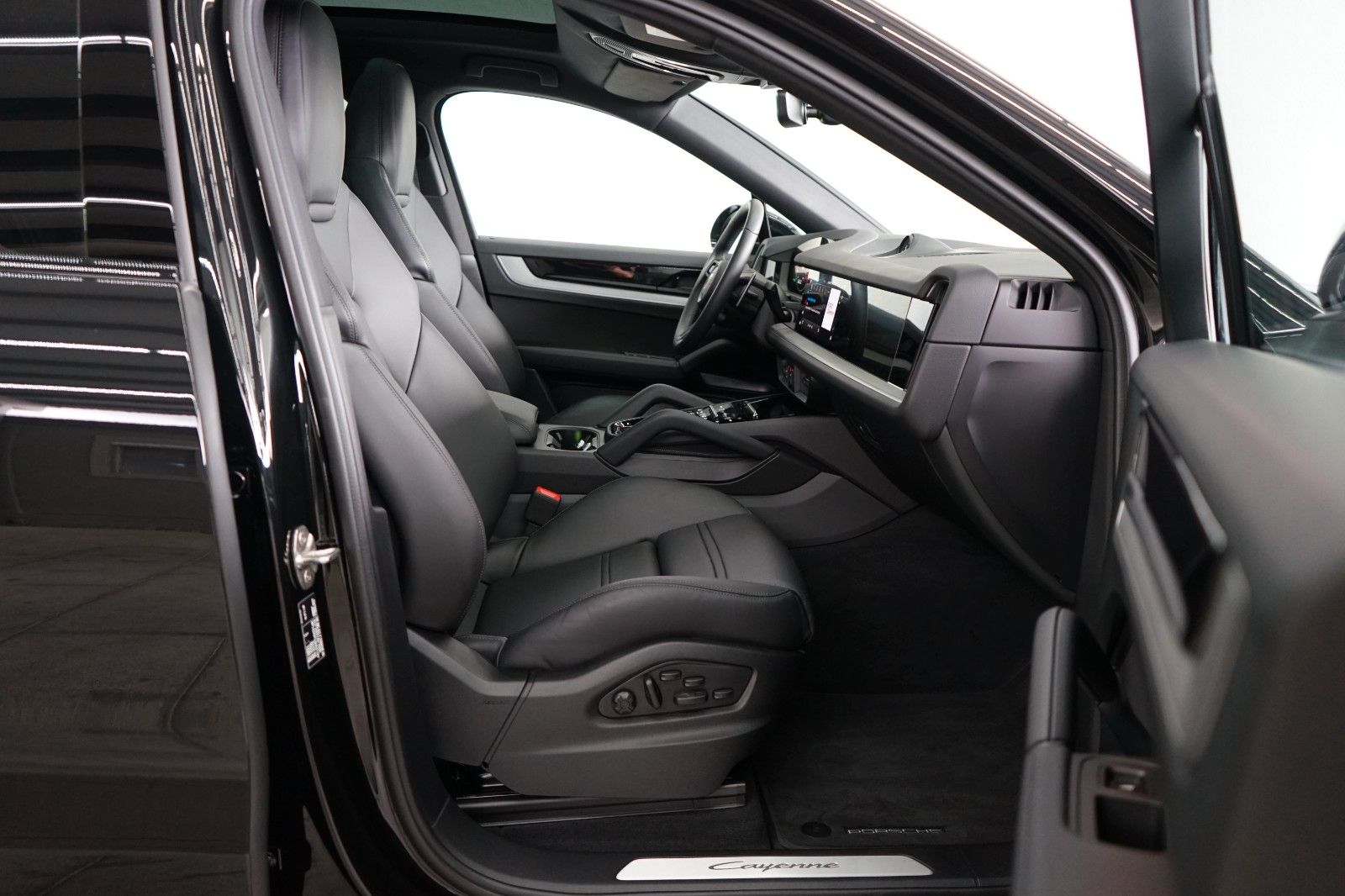 Porsche Cayenne Coupe E-Hybrid/P-DiSPLAY/BOSE/ACC/ACC/18