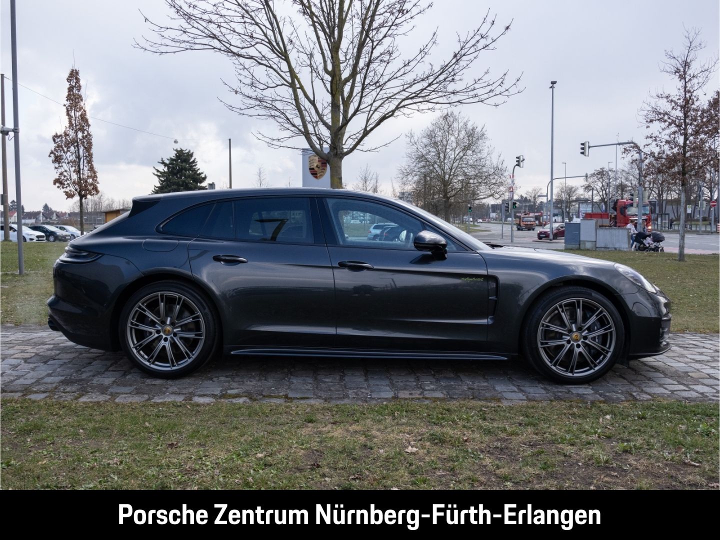 Porsche Panamera 4 E-Hybrid Sport Turismo Platinum Editi