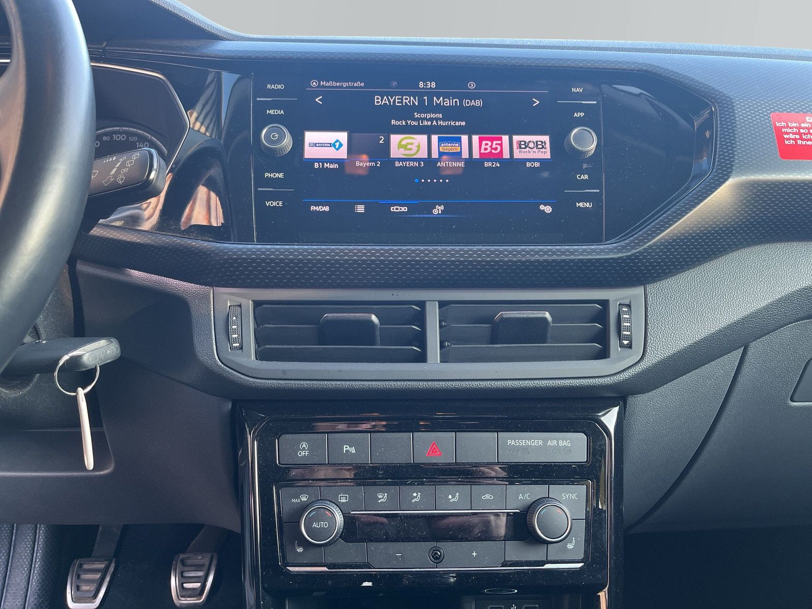 Volkswagen T-Cross United - Samsaru's Car Outlet