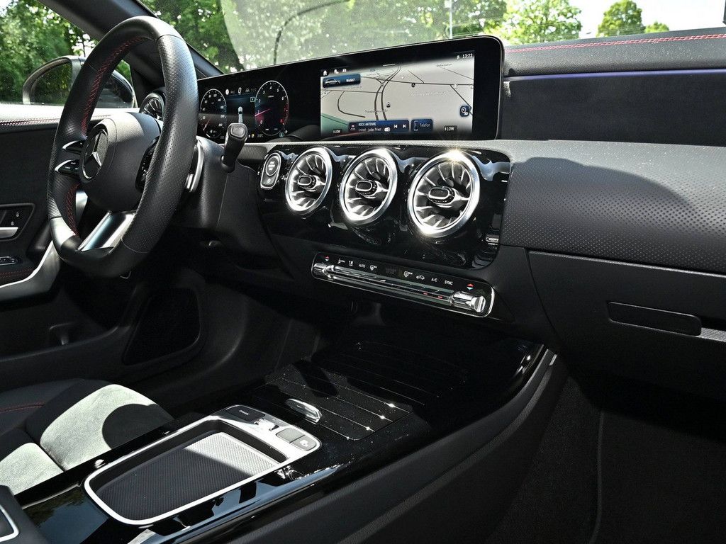 Mercedes-Benz CLA 250 SB 4M AMG Sport Premium - Samsaru's Car Outlet