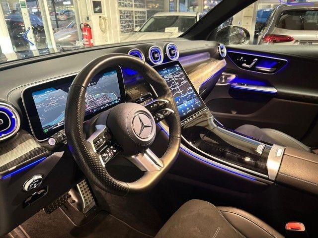 Mercedes-Benz GLC 300 d 4 M AMG Digital Light+Panorama+Burmest