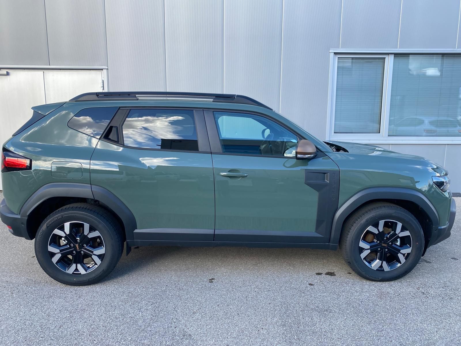 Dacia Duster III TCe 130 Extreme - Samsaru's Car Outlet