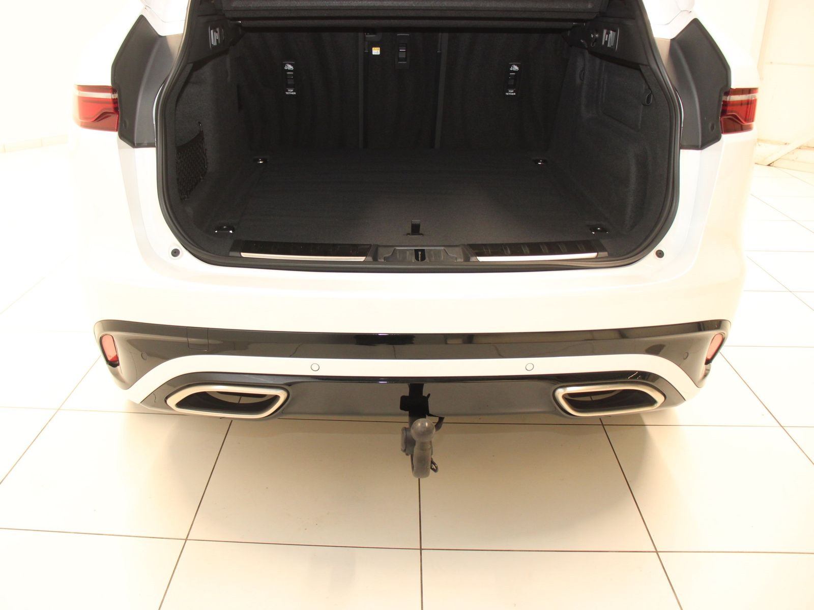 Jaguar F-Pace D300 AWD R-Dynamic SE inkl. Winterkomplet