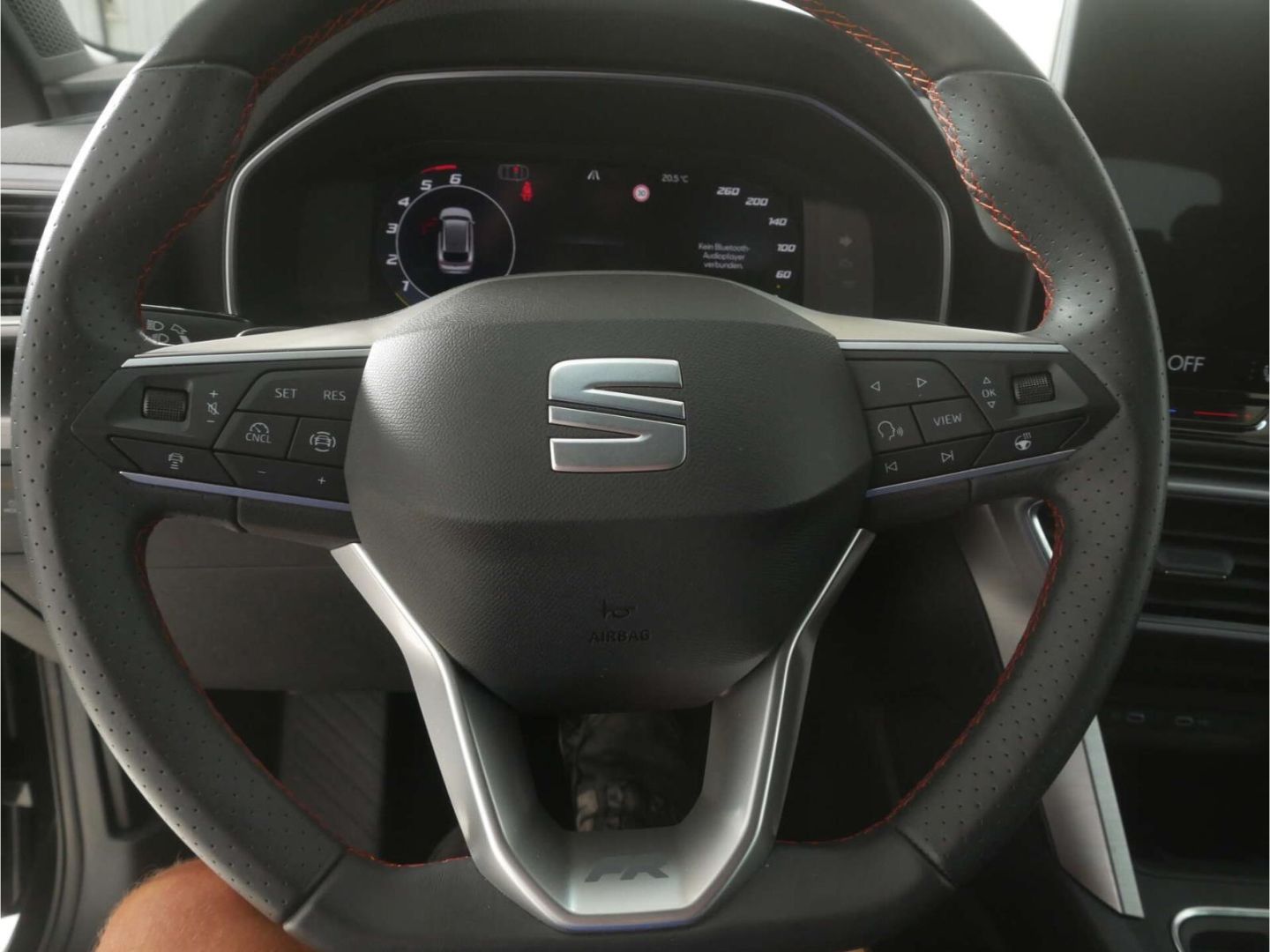Seat Leon Sportstourer 2.0 TDI DSG FR AHK/NAV/RFK/ACC