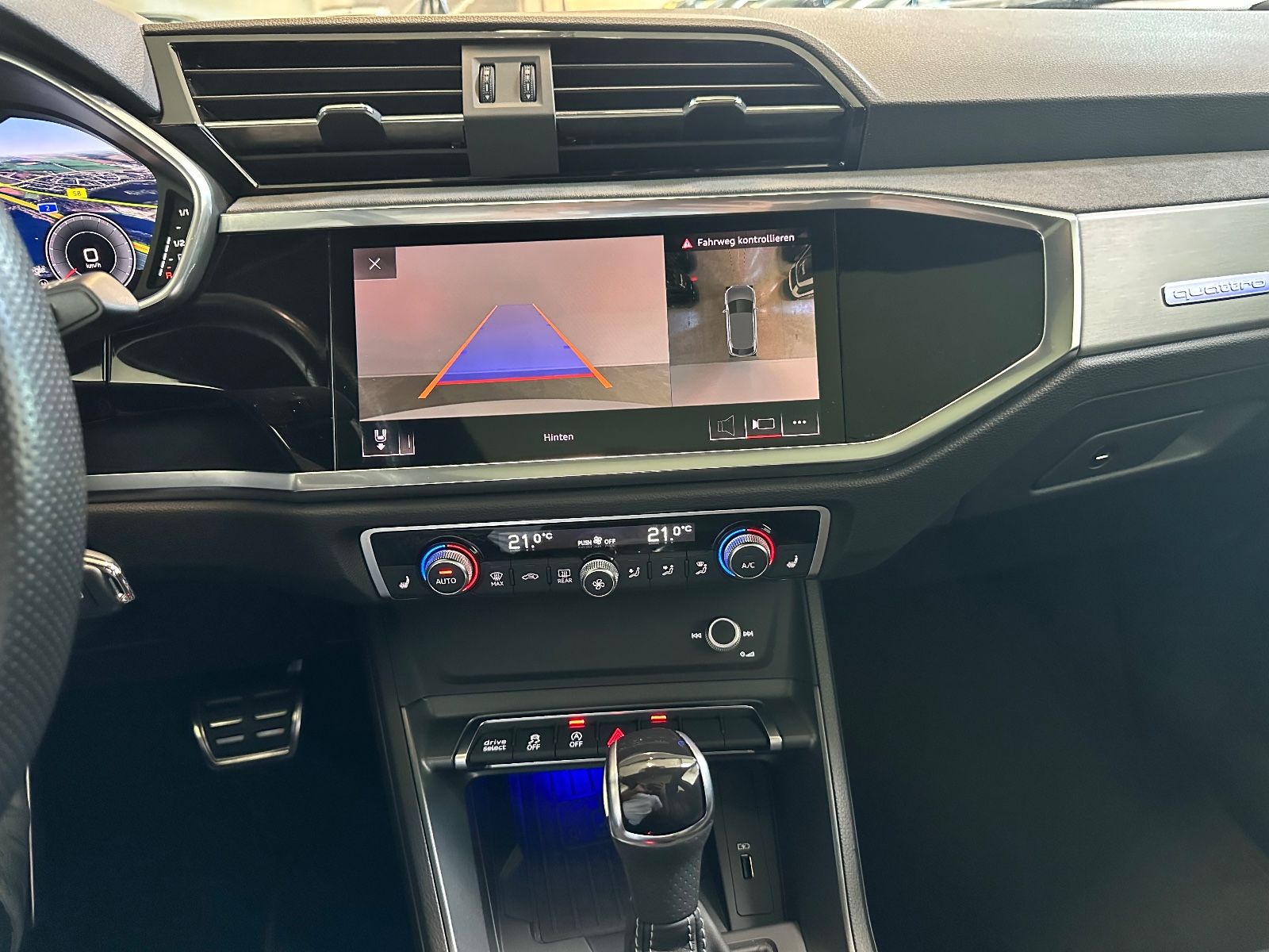 Audi Q3 Sportback 45 TFSI qu S line - Samsaru's Car Outlet