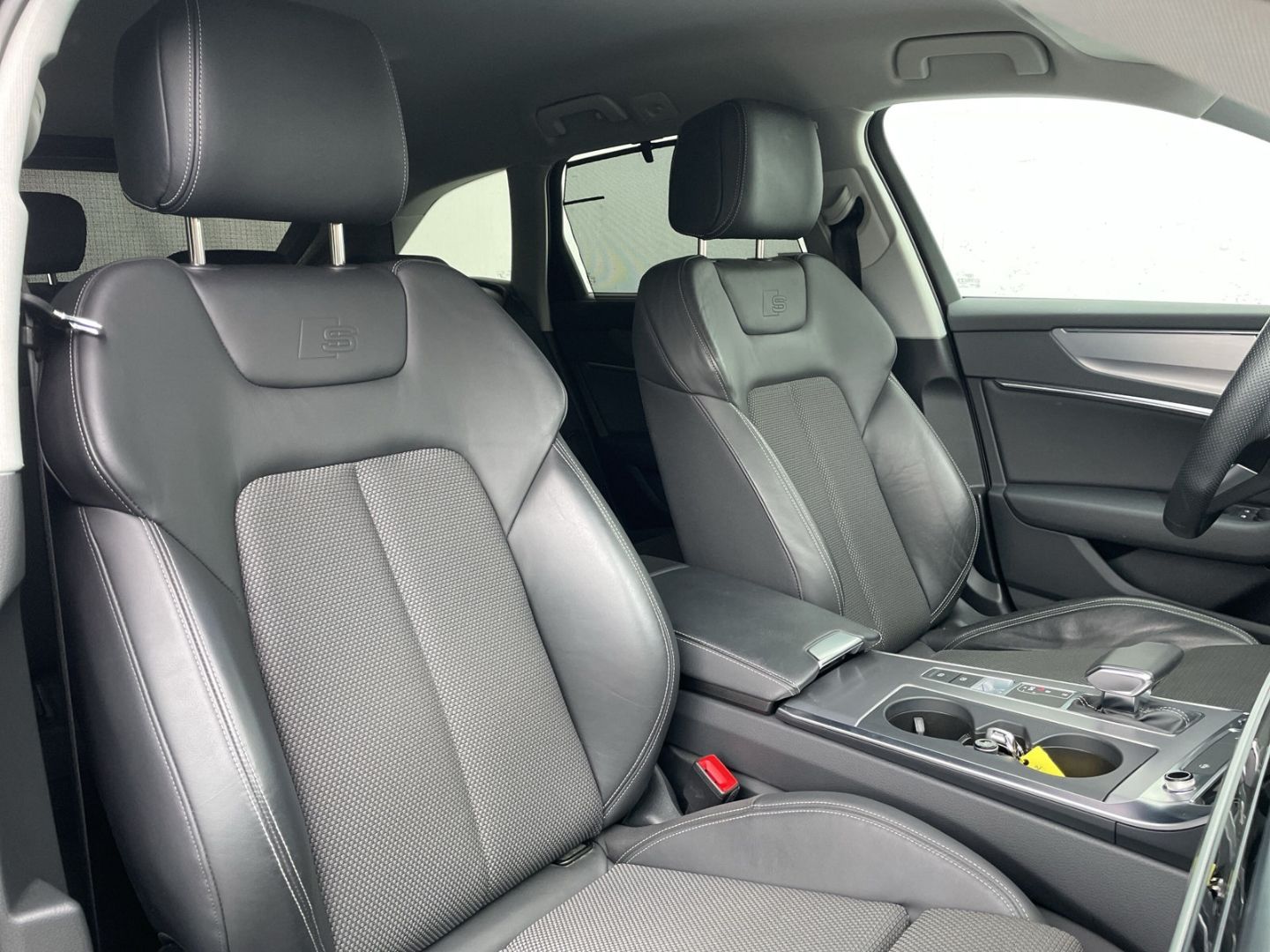 Audi A6 Avant 55 TFSI e quattro S-line Kamera/AHK/ACC