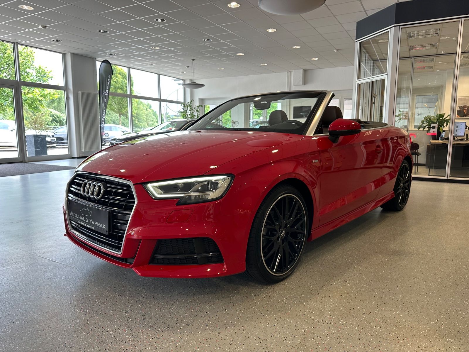 Audi A3 Cabriolet 35 TFSI S-line Competition - Samsaru's Car Outlet