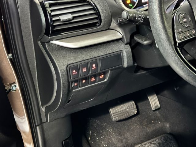 Mitsubishi Eclipse Cross Mitsubishi Plug-In Hybrid Plus MJ2